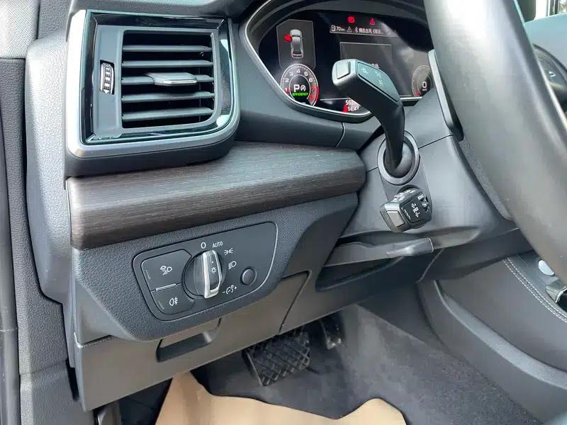 Audi Q5L 2021 45 TFSI Premium Dynamic Edition — миниатюра 23