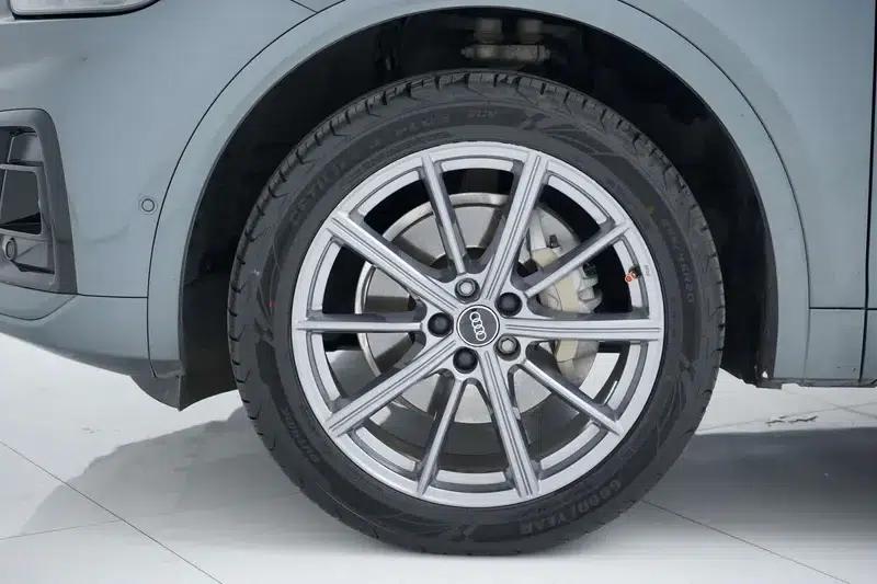Audi Q5L 2022 40T Luxury Dynamic — миниатюра 18