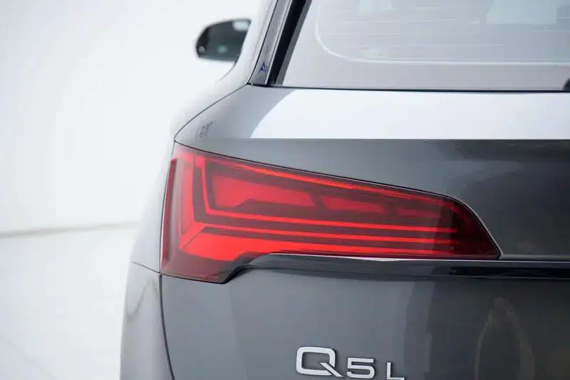 Audi Q5L 2022 40T Luxury Dynamic — миниатюра 10