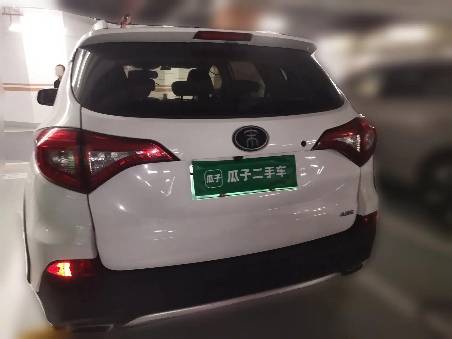 BYD Song New Energy 2017 Song DM 1.5TID All-Wheel Drive Luxury Model — миниатюра 5