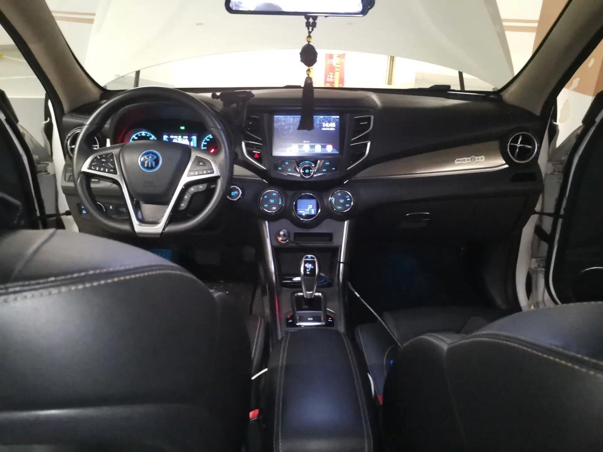 BYD Song New Energy 2017 Song DM 1.5TID All-Wheel Drive Luxury Model — миниатюра 9