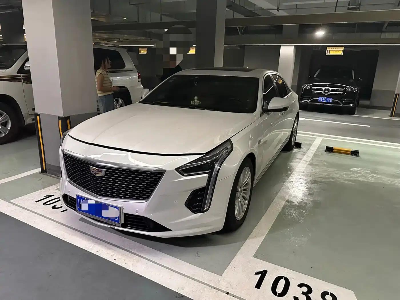 2019 Cadillac CT6 28T Luxury — миниатюра 1