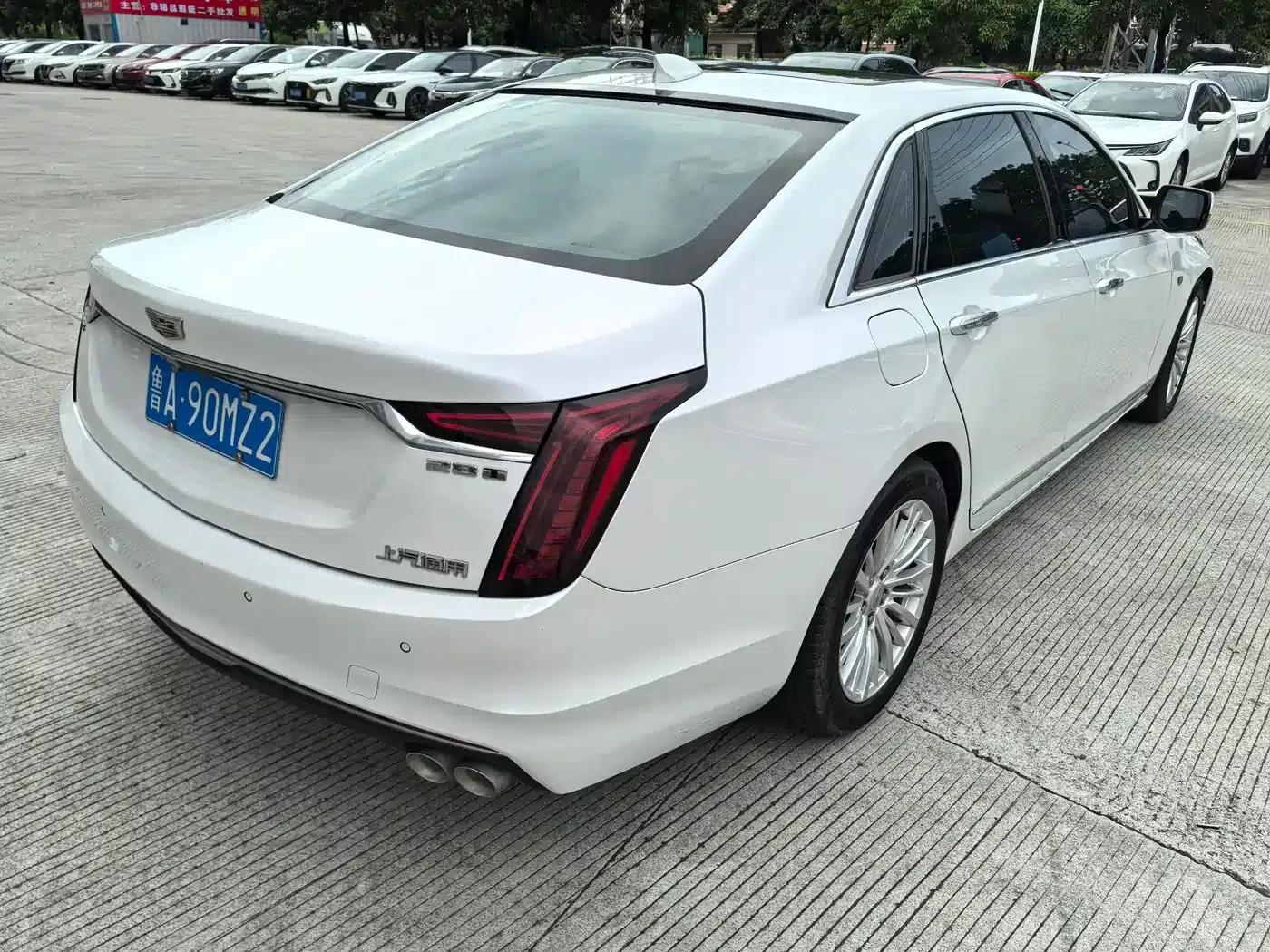 2021 Cadillac CT6 28T Luxury — миниатюра 4