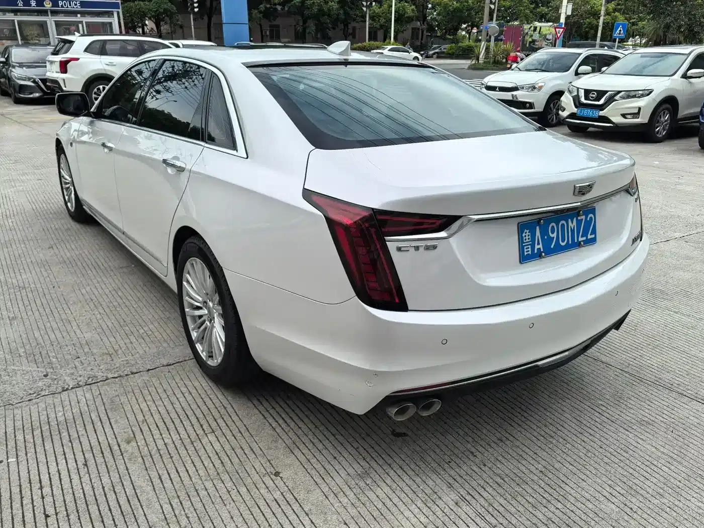 2021 Cadillac CT6 28T Luxury — миниатюра 6