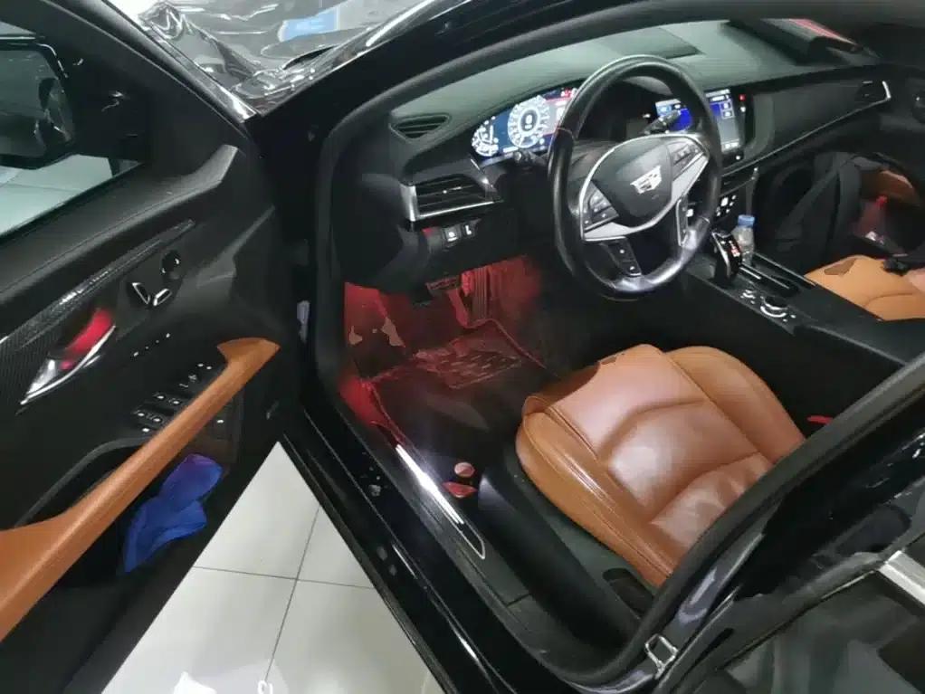 2021 Cadillac CT6 28T Luxury — миниатюра 16