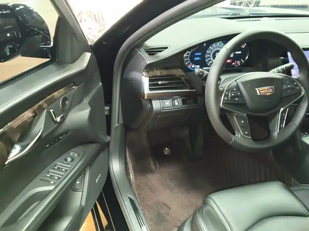2021 Cadillac CT6 28T Luxury — миниатюра 16
