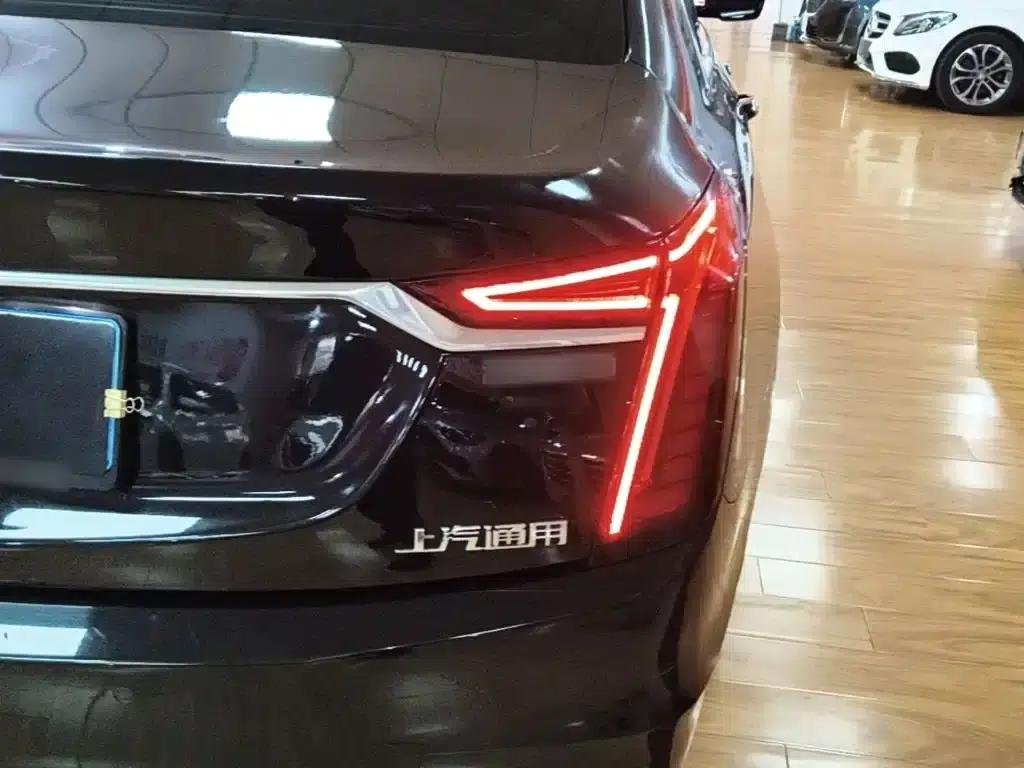 2021 Cadillac CT6 28T Luxury — миниатюра 8