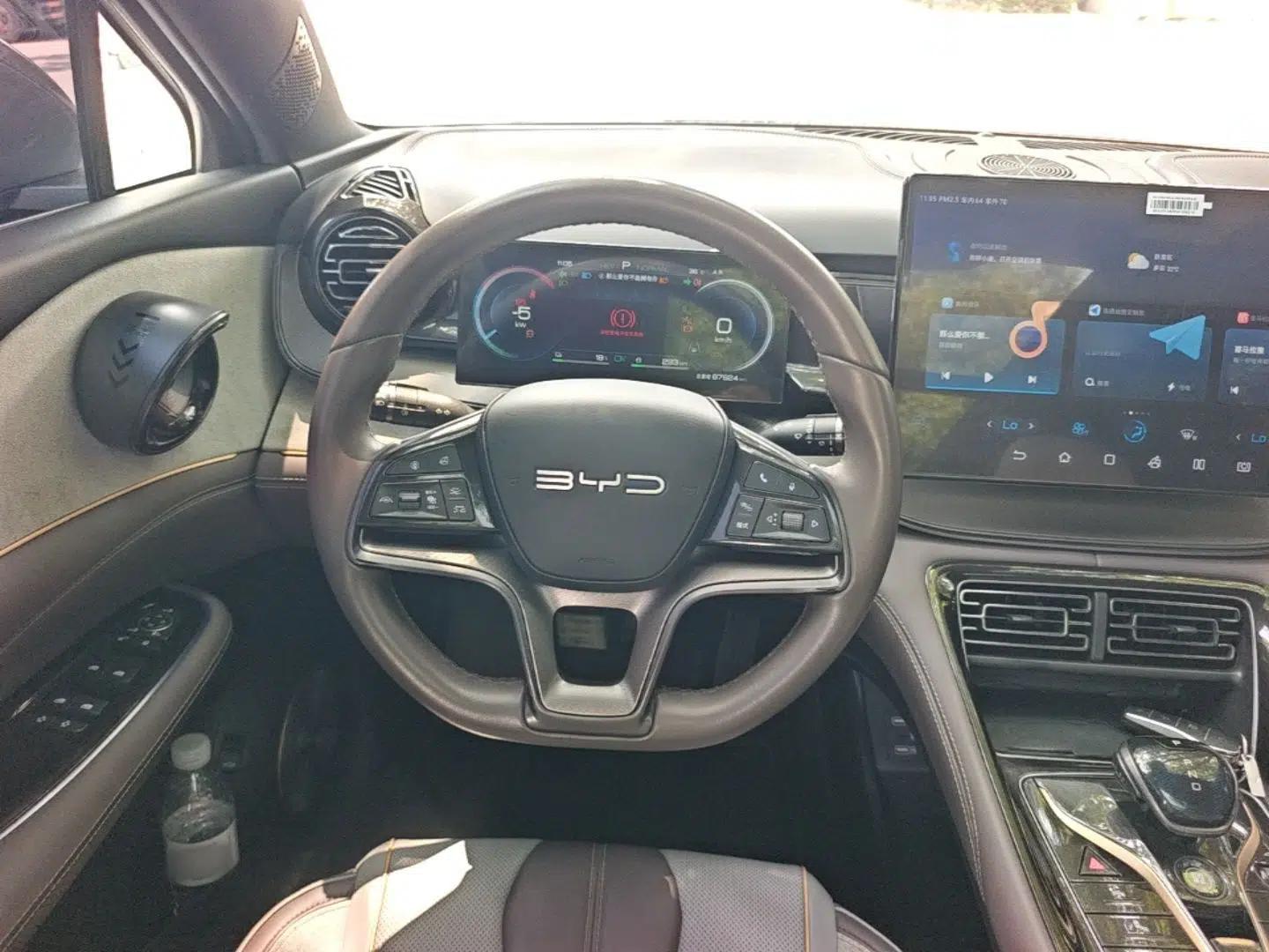 BYD Frigate 07 2023 DM-i 205KM Prestige Model — миниатюра 18