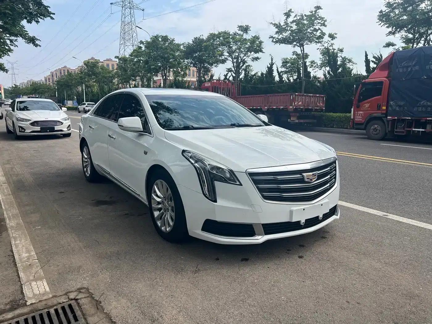 2018 Cadillac XTS 28T Technology Edition — миниатюра 3