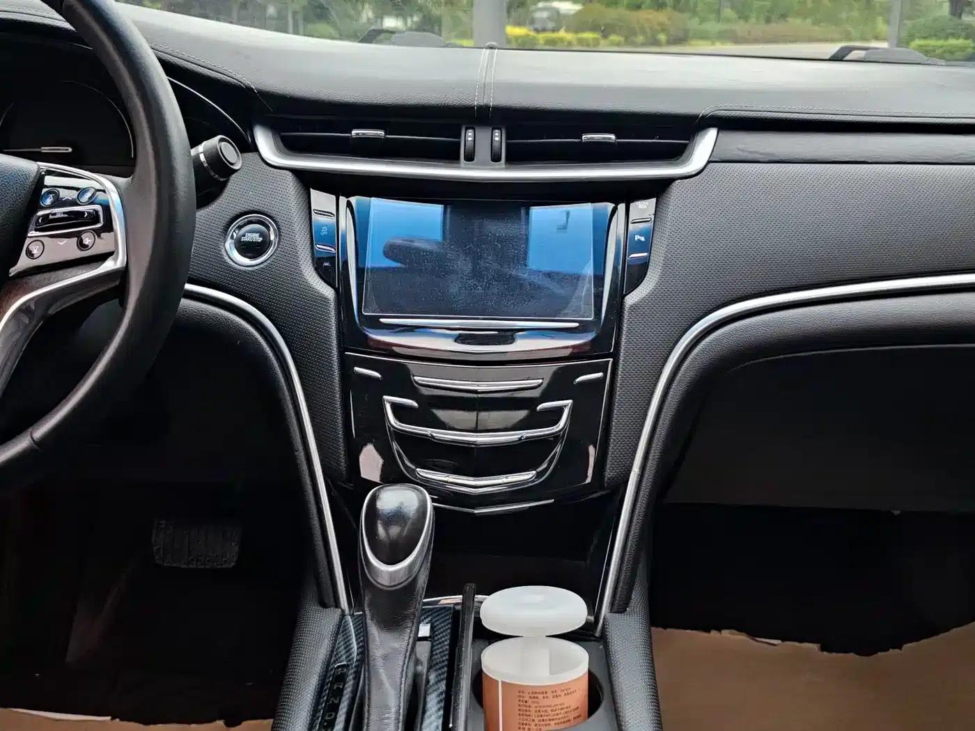 2018 Cadillac XTS 28T Elite — миниатюра 13