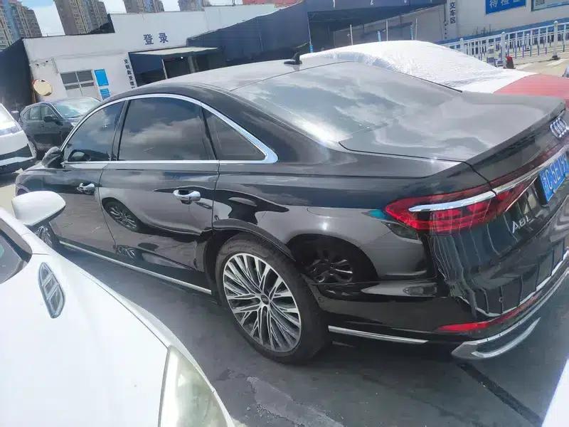 2024 Audi A8 A8L 50 TFSI quattro Premium Edition — миниатюра 4