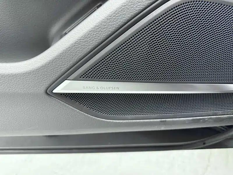 2021 Audi A8 A8L 55 TFSI quattro Luxury — миниатюра 6
