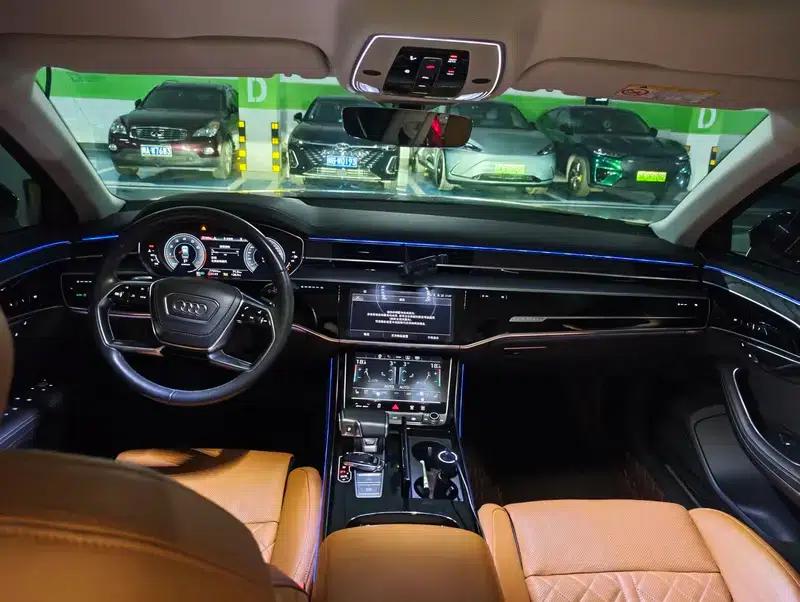 2023 Audi A8 A8L 50 TFSI quattro Premium Edition — миниатюра 5