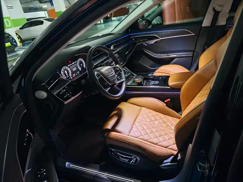 2023 Audi A8 A8L 50 TFSI quattro Premium Edition — миниатюра 7