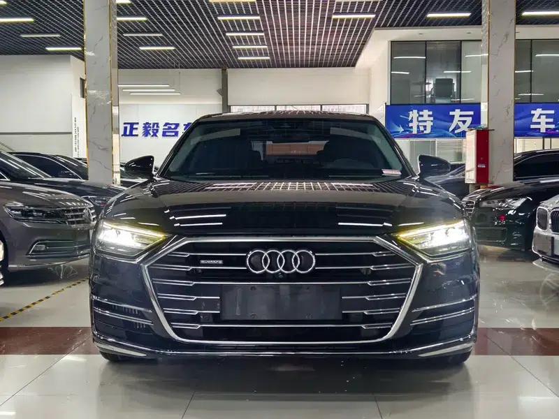 Audi A8 2018 A8L 55 TFSI quattro Premium Edition — миниатюра 2