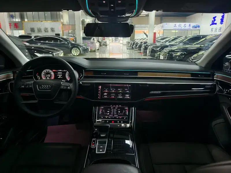 Audi A8 2018 A8L 55 TFSI quattro Premium Edition — миниатюра 6