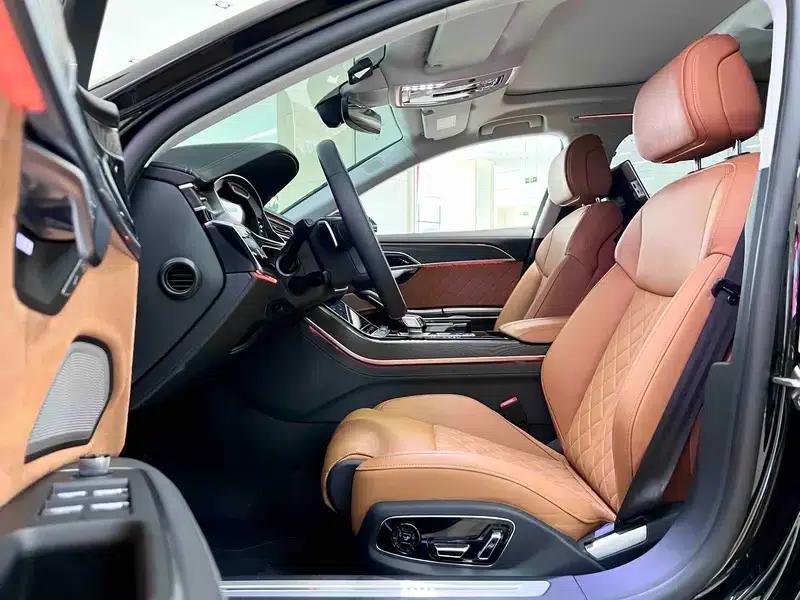 2022 Audi A8 A8L Horch Founder's Edition Legend — миниатюра 9