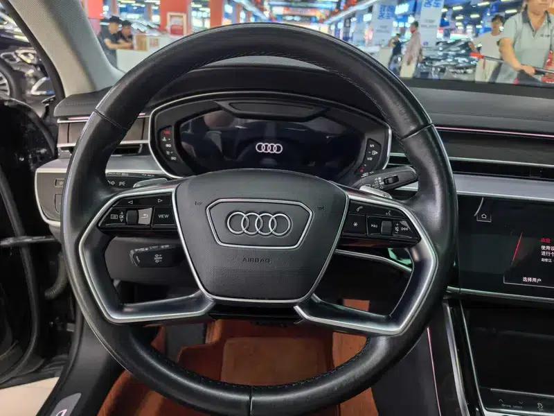 2022 Audi A8 A8L 50 TFSI quattro Comfort Edition — миниатюра 11