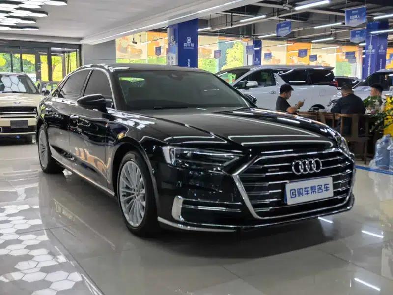 2022 Audi A8 A8L 50 TFSI quattro Comfort Edition — миниатюра 3