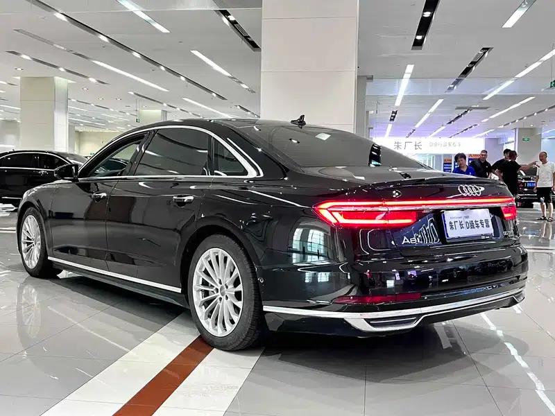 Audi A8 2018 A8L 55 TFSI quattro Premium Edition — миниатюра 4