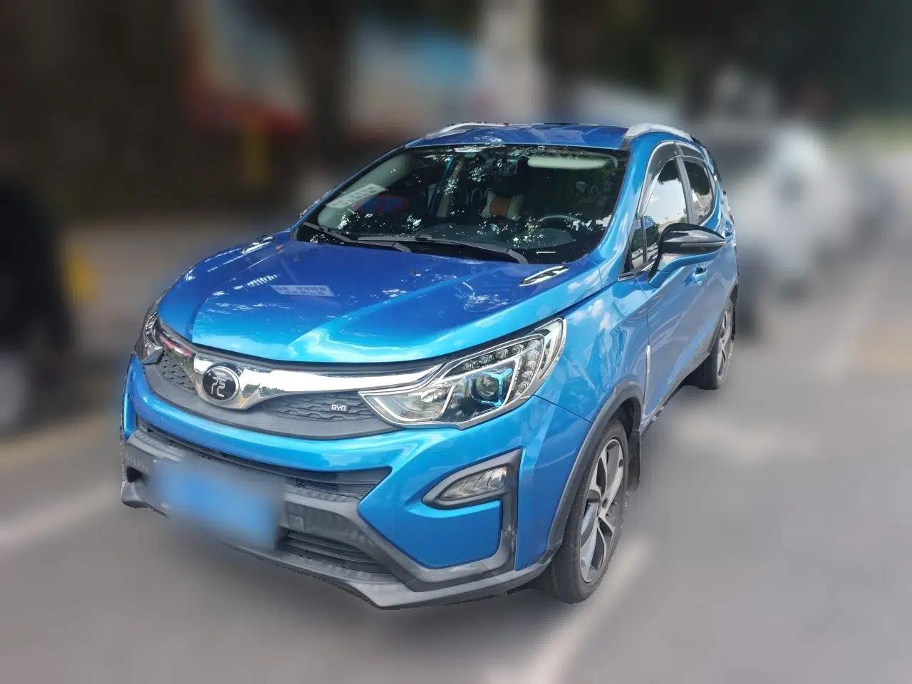 BYD Yuan 2016 1.5L Manual Luxury Model — миниатюра 1