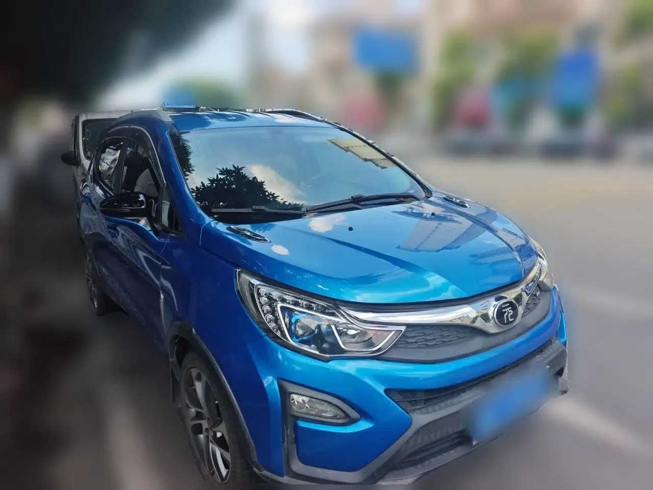 BYD Yuan 2016 1.5L Manual Luxury Model — миниатюра 3