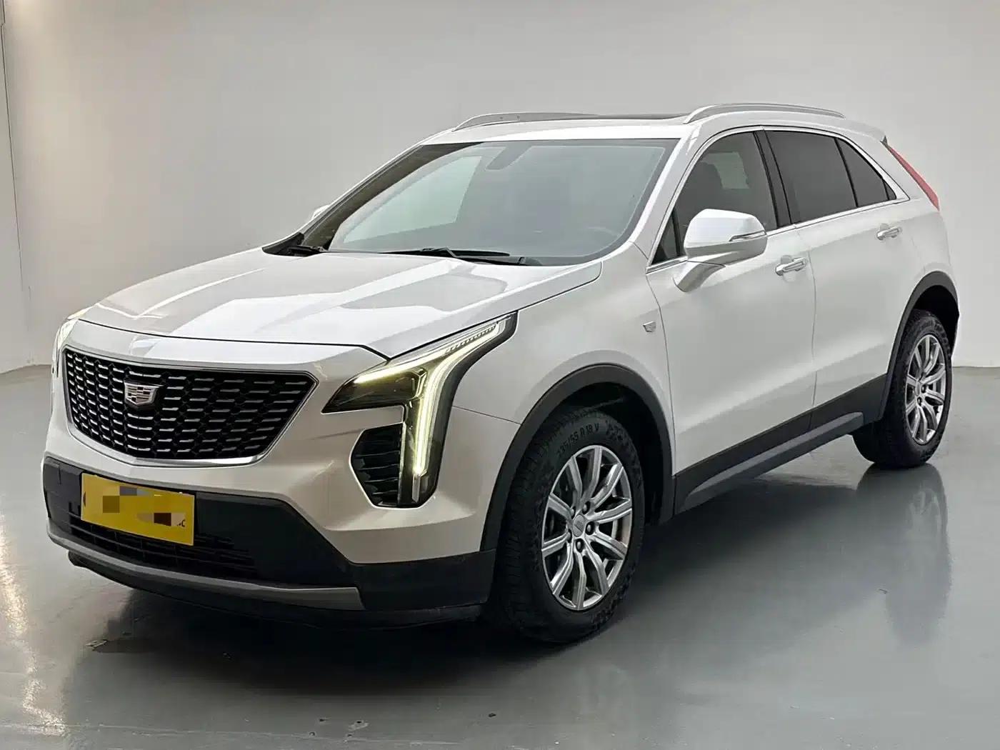 Cadillac XT4 2021 28T Two-Wheel Drive Premium Edition — миниатюра 1