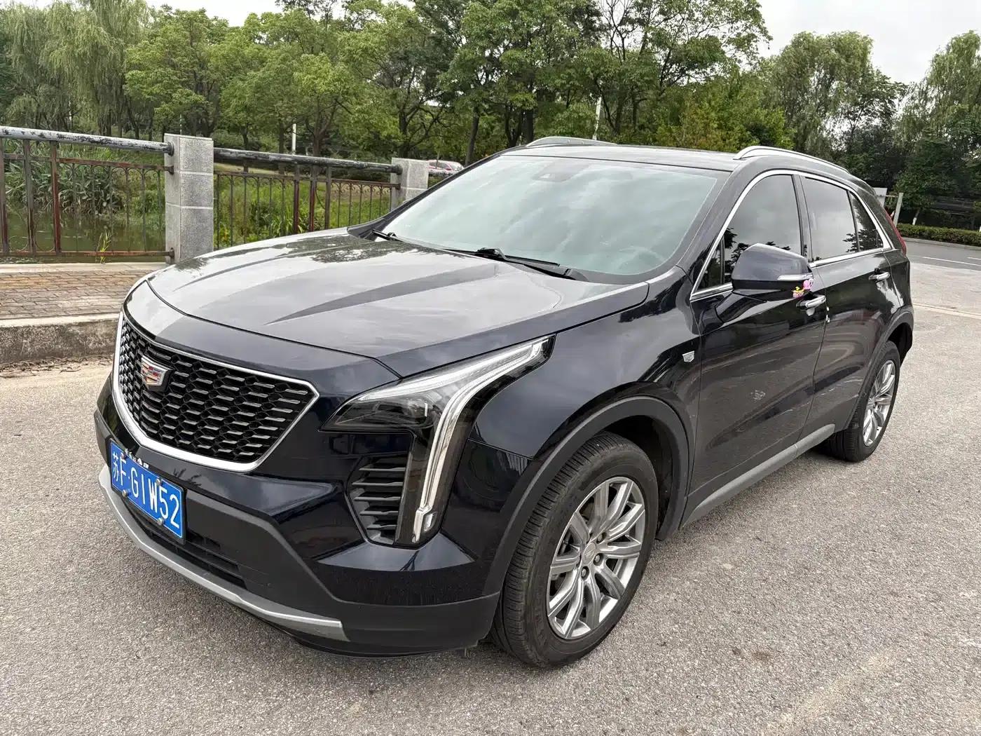 2022 Cadillac XT4 28T 2WD Premium — миниатюра 1