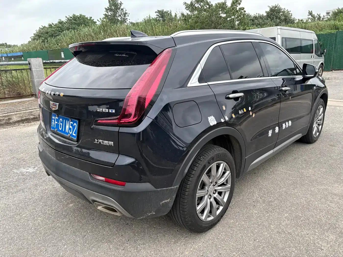 2022 Cadillac XT4 28T 2WD Premium — миниатюра 11