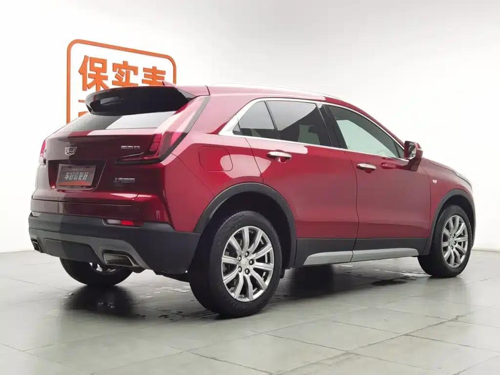 Cadillac XT4 2021 28T Two-Wheel Drive Premium Edition — миниатюра 2