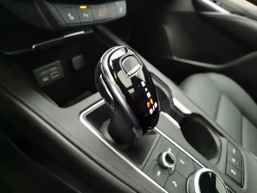 Cadillac XT4 2021 28T Two-Wheel Drive Premium Edition — миниатюра 13