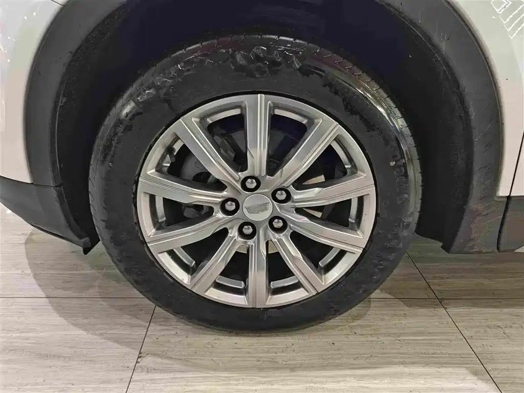 Cadillac XT4 2020 28T Two-Wheel Drive Premium Edition — миниатюра 2