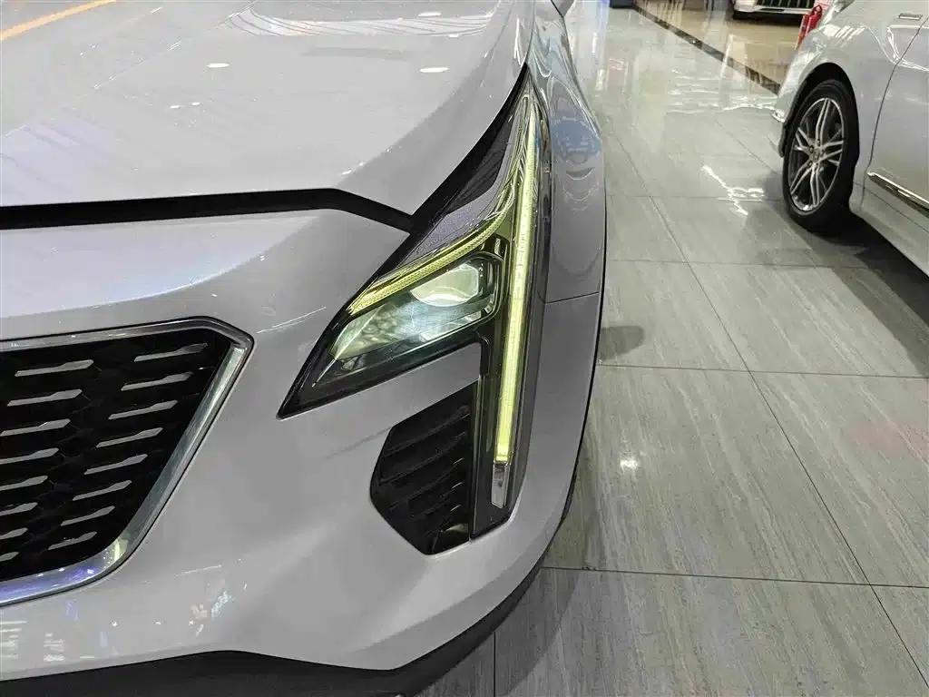 Cadillac XT4 2020 28T Two-Wheel Drive Premium Edition — миниатюра 3