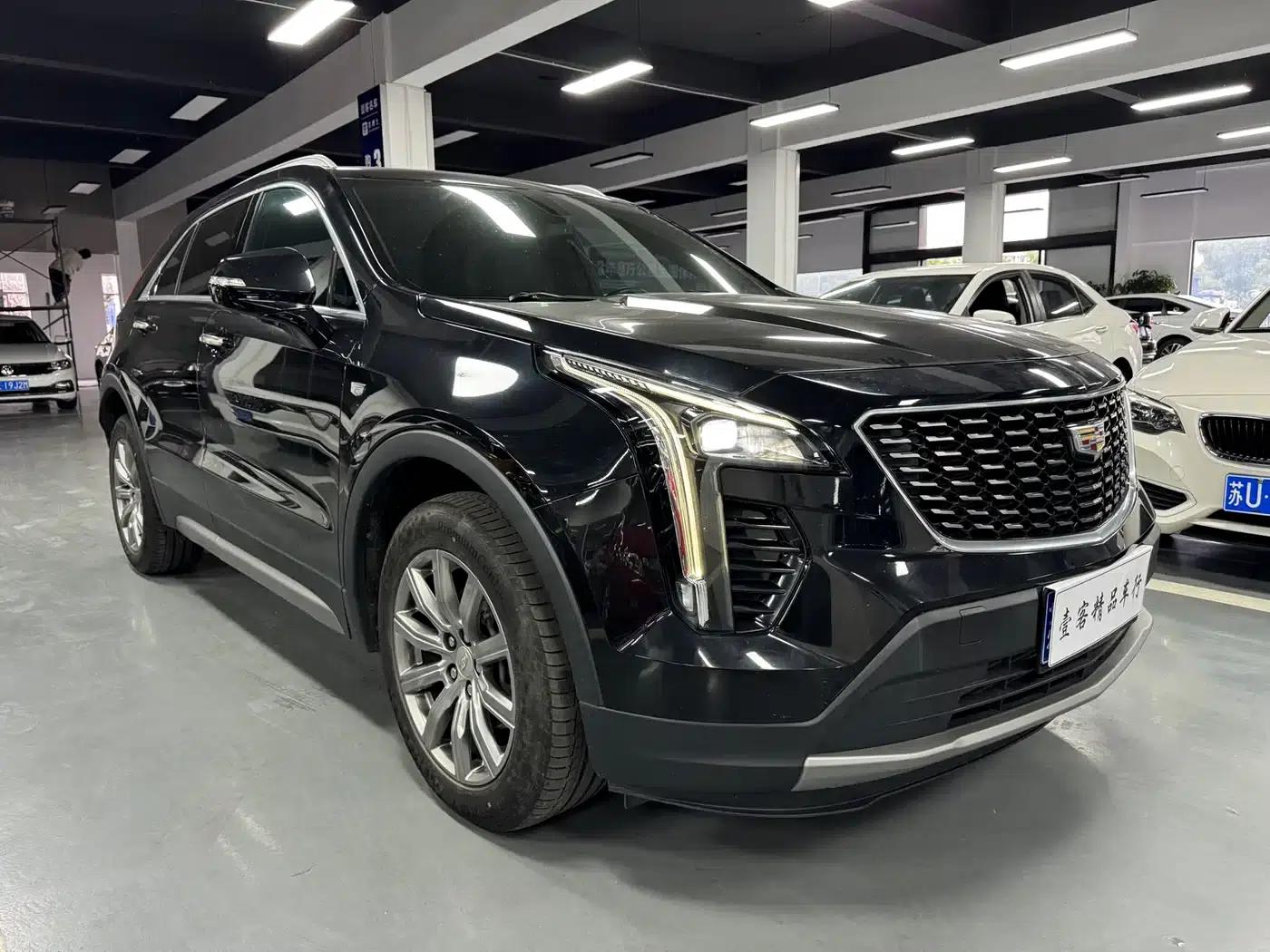 Cadillac XT4 2021 28T Two-Wheel Drive Premium Edition — миниатюра 4