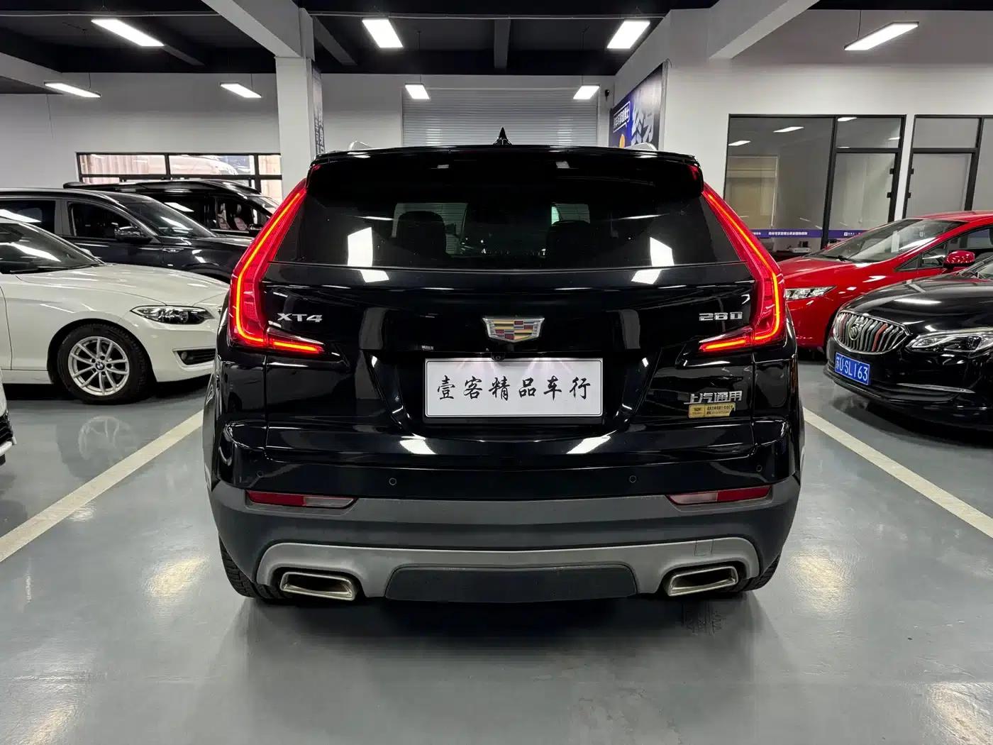 Cadillac XT4 2021 28T Two-Wheel Drive Premium Edition — миниатюра 8