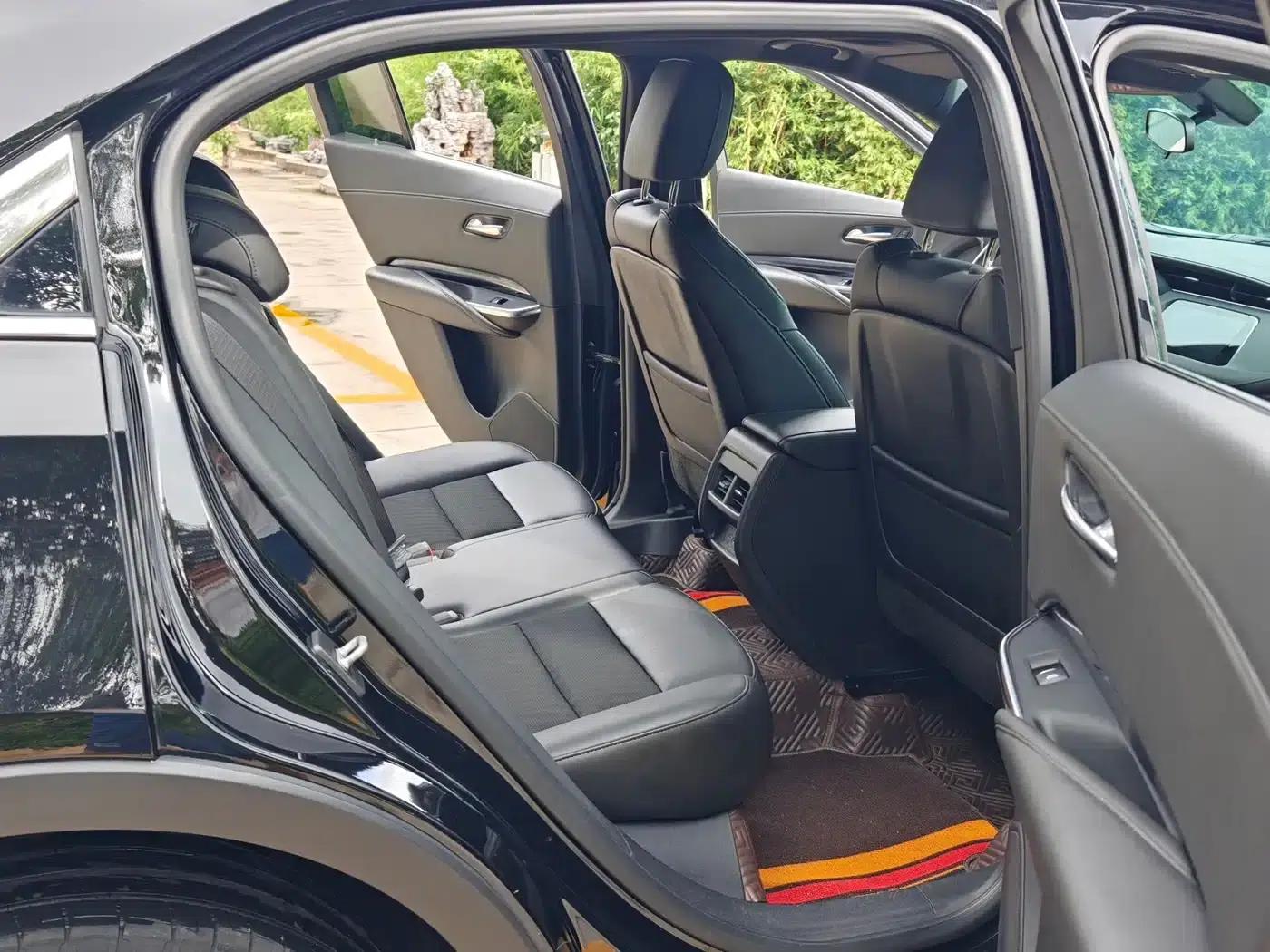Cadillac XT4 2022 28T 2WD Fashion Edition — миниатюра 17