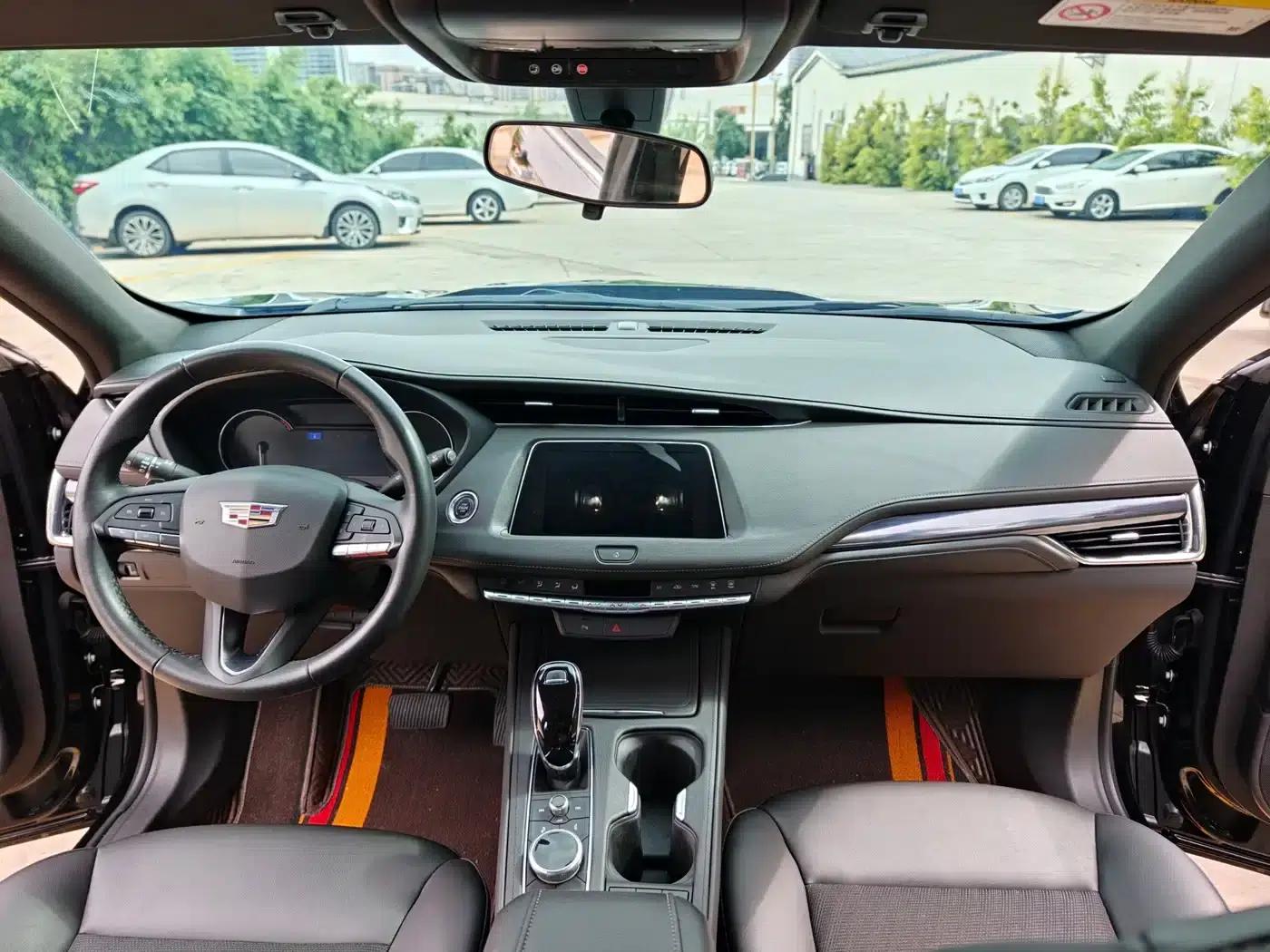 Cadillac XT4 2022 28T 2WD Fashion Edition — миниатюра 18