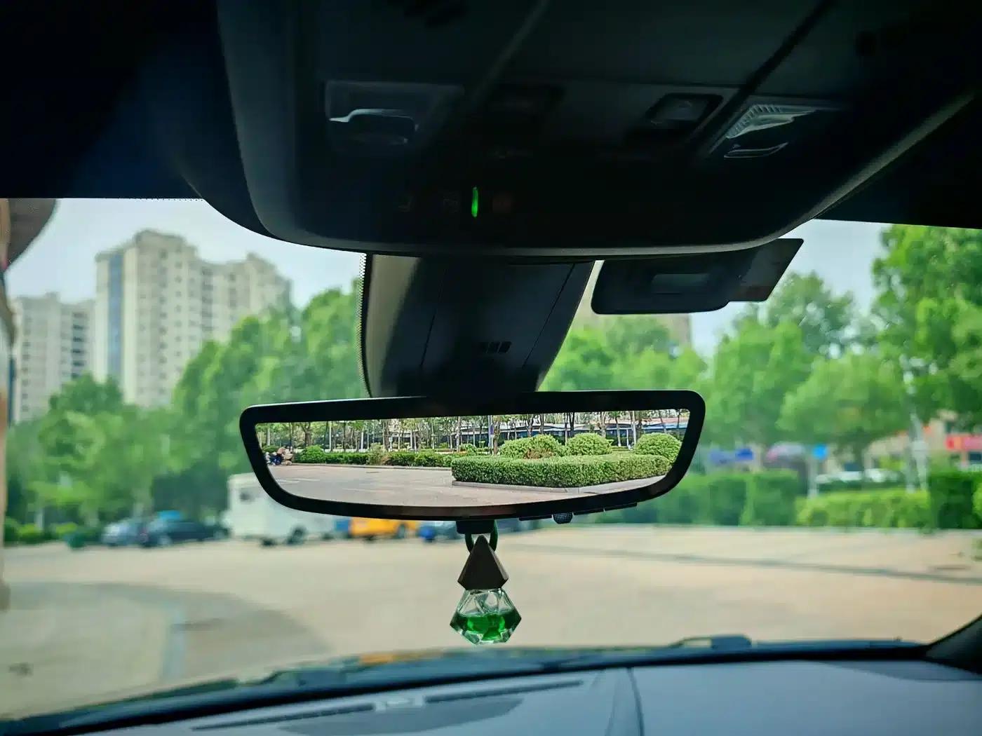 Cadillac XT6 2022 2.0T Six-Seat AWD Luxury 120th Anniversary Limited Edition — миниатюра 16