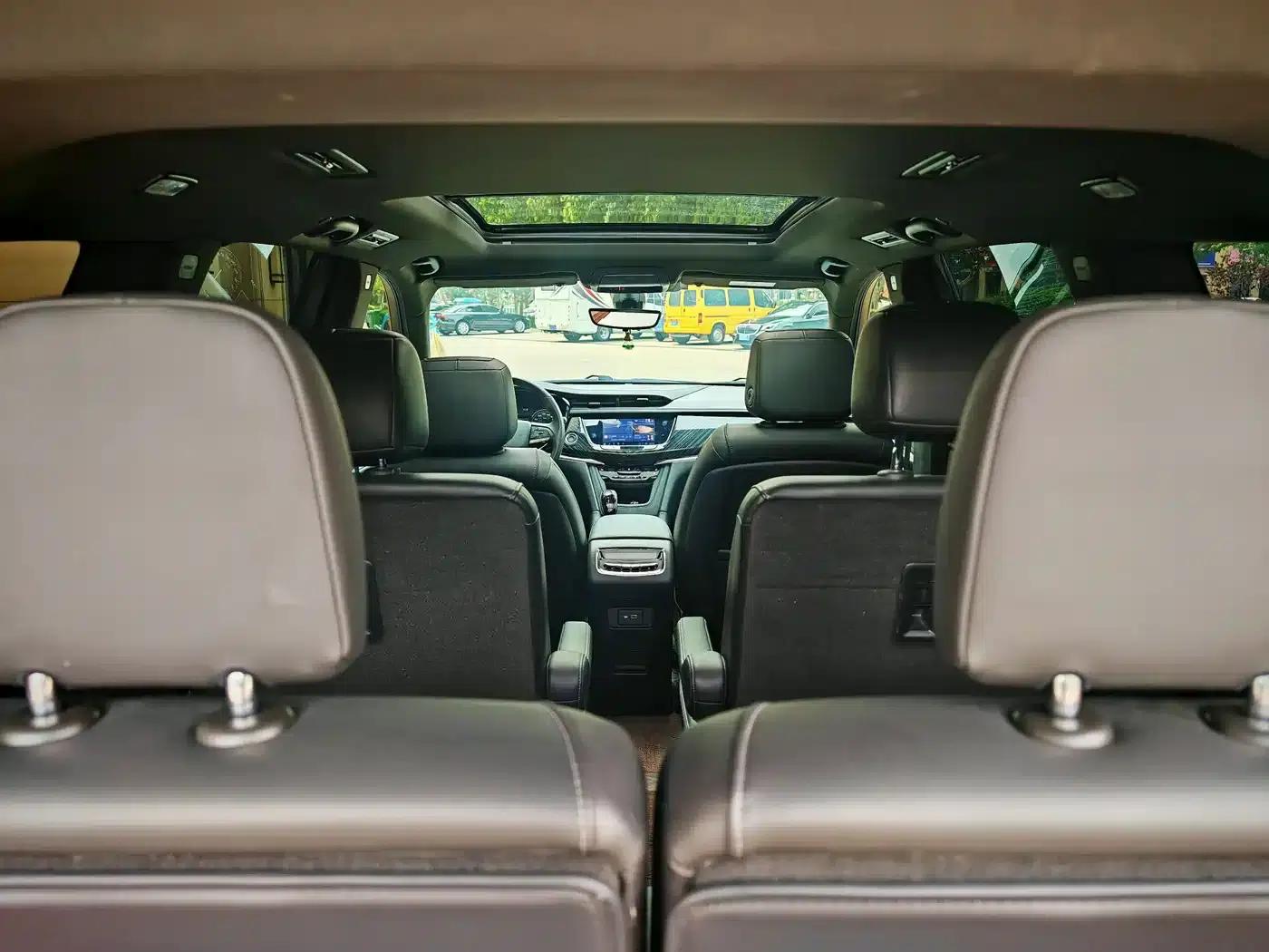Cadillac XT6 2022 2.0T Six-Seat AWD Luxury 120th Anniversary Limited Edition — миниатюра 18