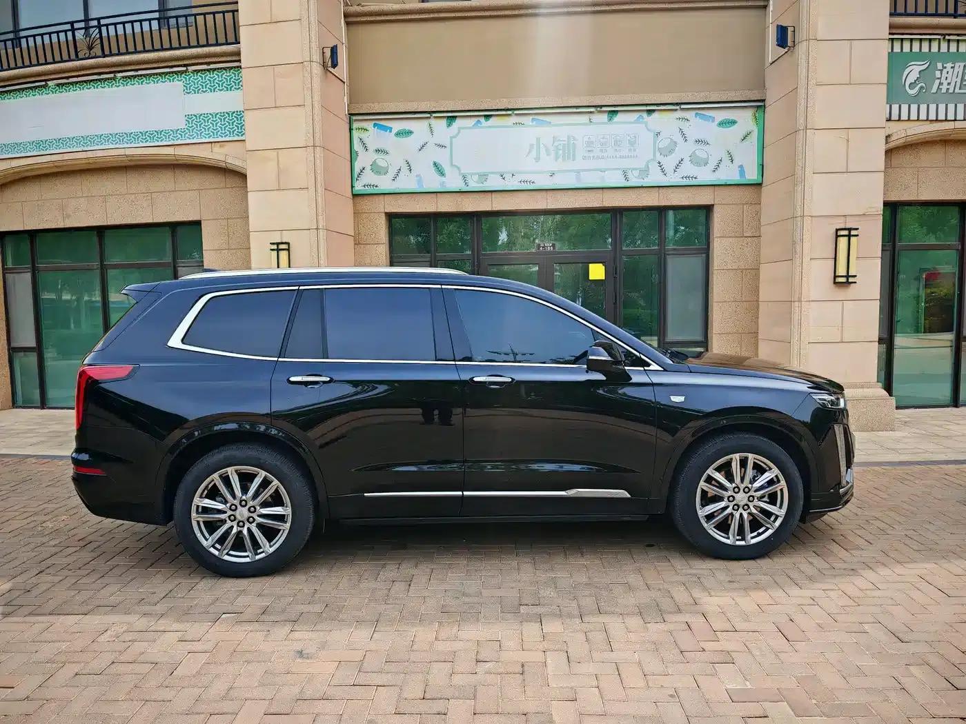 Cadillac XT6 2022 2.0T Six-Seat AWD Luxury 120th Anniversary Limited Edition — миниатюра 20