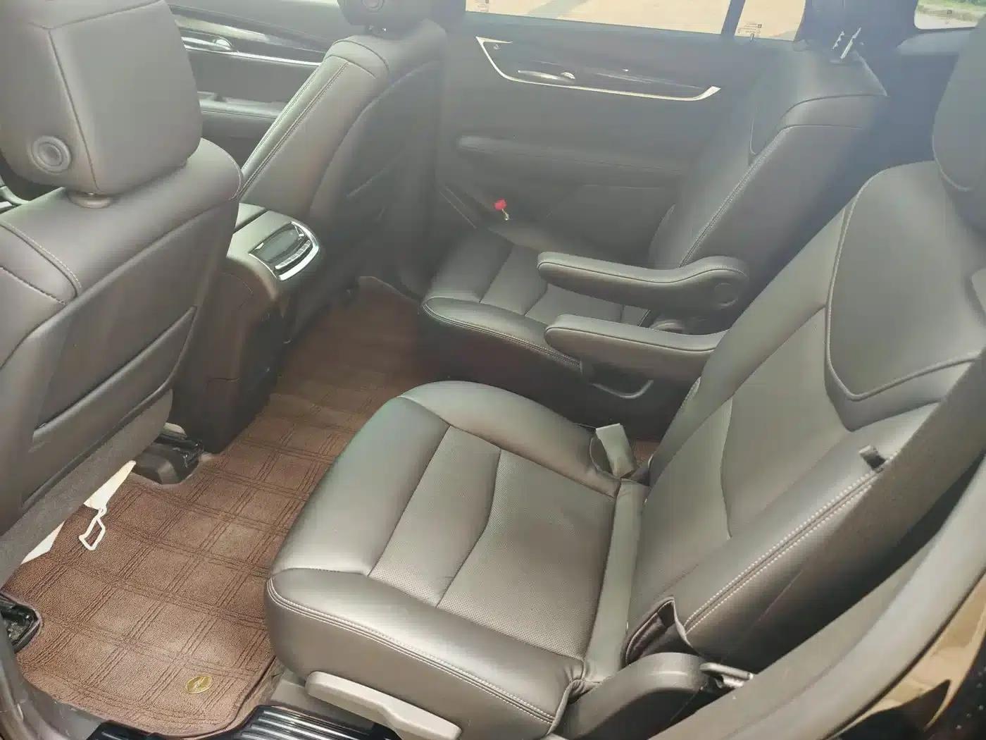Cadillac XT6 2022 2.0T Six-Seat AWD Luxury 120th Anniversary Limited Edition — миниатюра 8