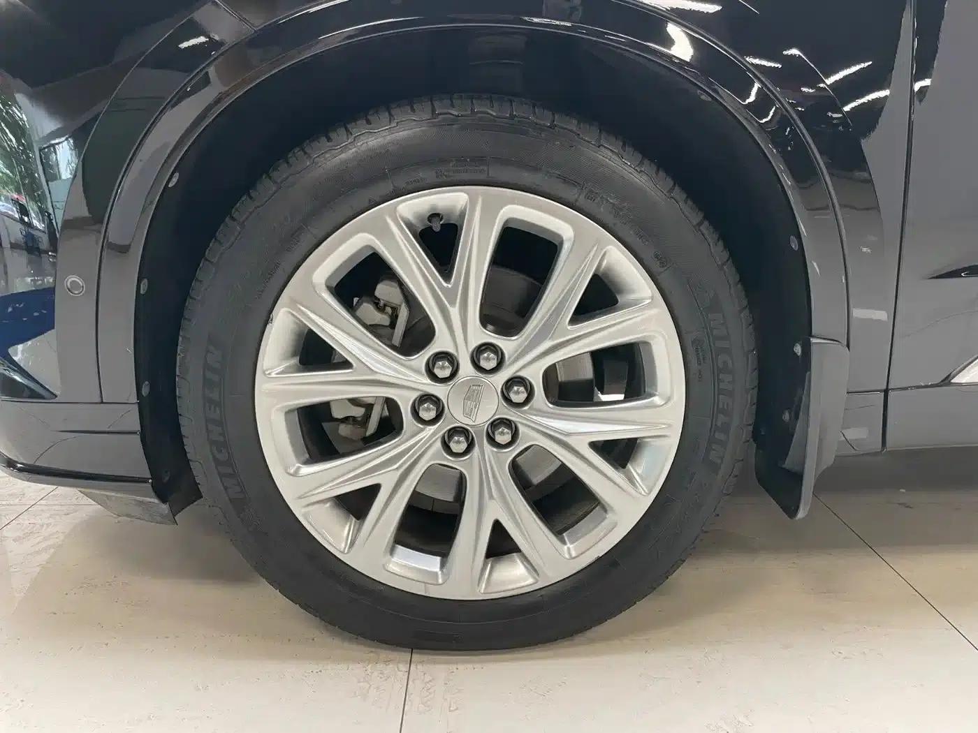 Cadillac XT6 2020 28T Six-Seat Luxury Sport Ultimate Safety Edition — миниатюра 23