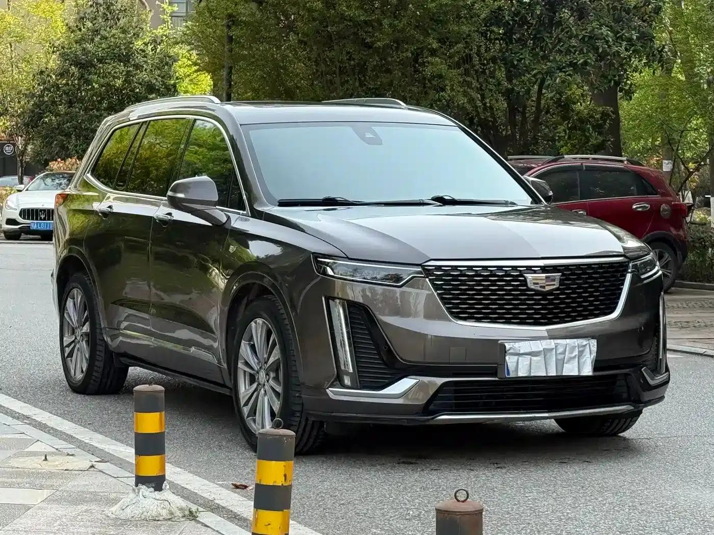 2020 Cadillac XT6 28T 7-Seat Luxury — миниатюра 3