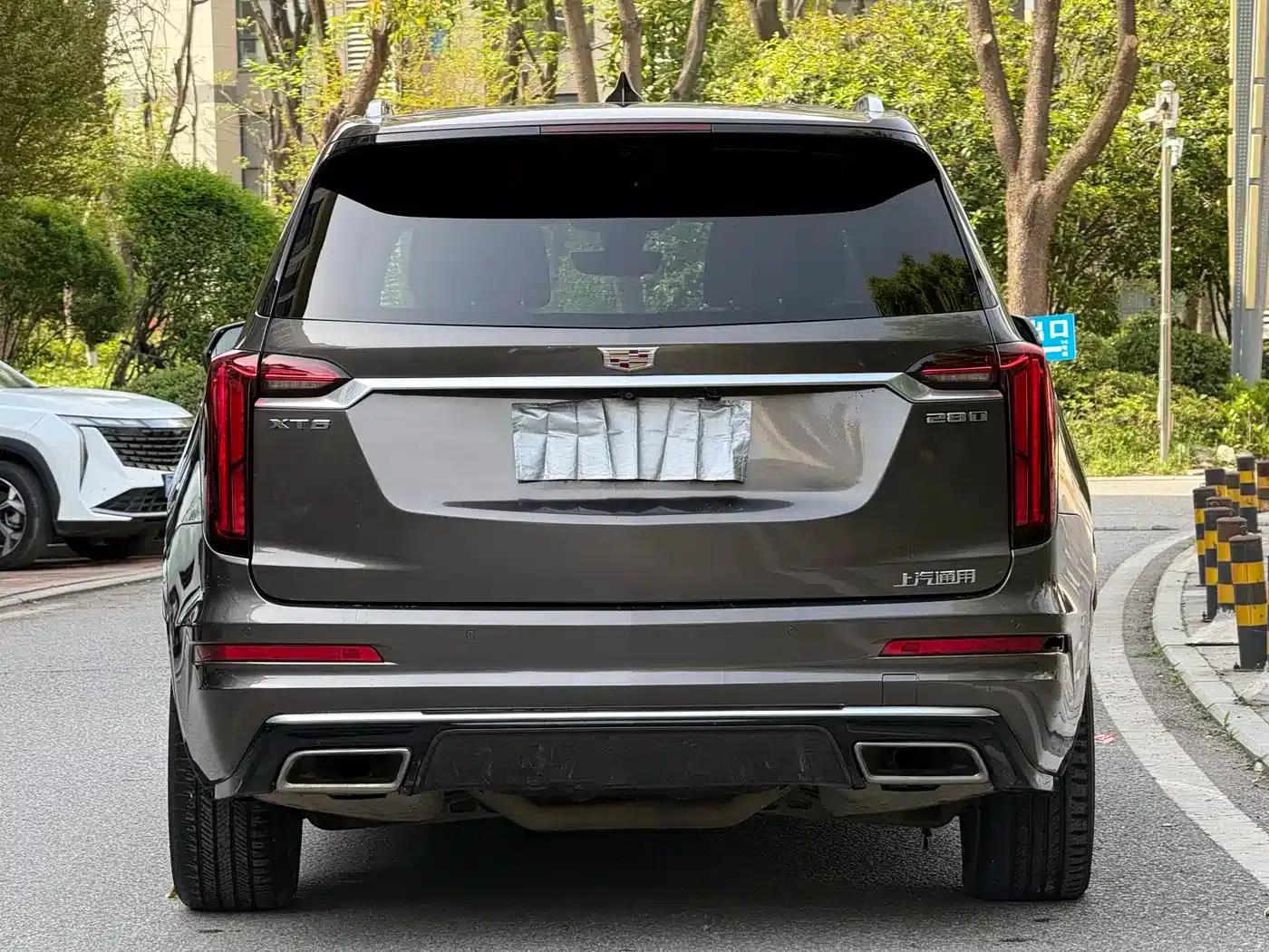 2020 Cadillac XT6 28T 7-Seat Luxury — миниатюра 8