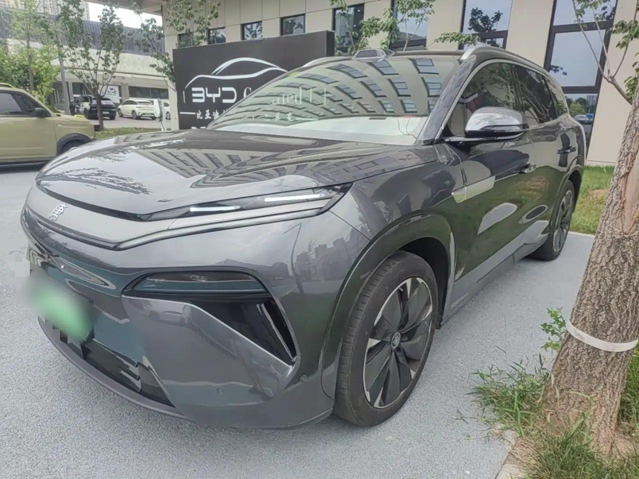 BYD Tang L 2025 EV 600KM All-Wheel-Drive LiDAR Flagship Model — миниатюра 1
