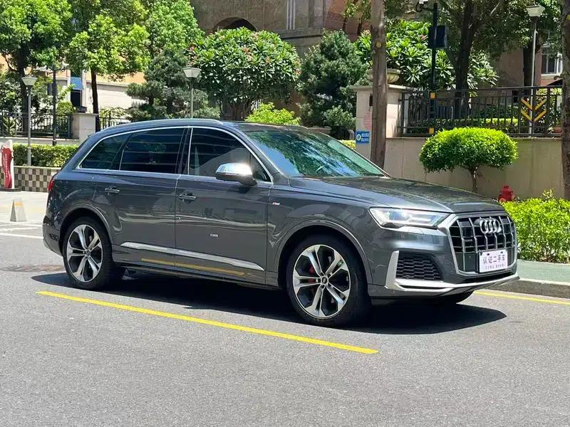 Audi Q7 2022 55 TFSI quattro S line Sport — миниатюра 2