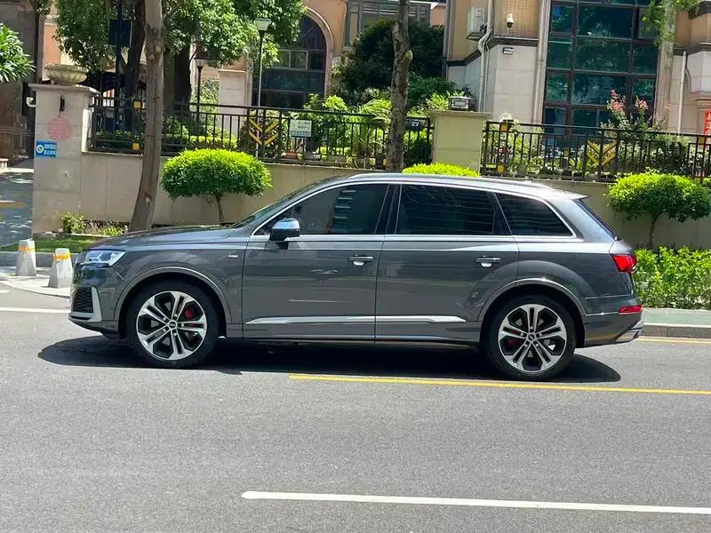 Audi Q7 2022 55 TFSI quattro S line Sport — миниатюра 3