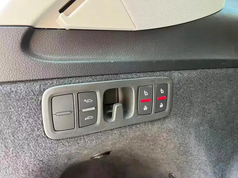 Audi Q7 2022 55 TFSI quattro S line Sport — миниатюра 6