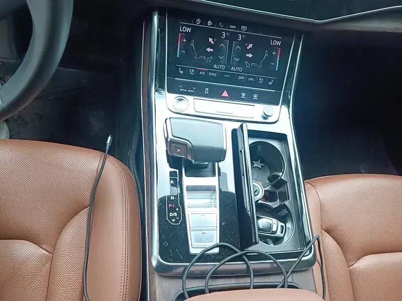 Audi Q7 2022 55 TFSI quattro S line Sport — миниатюра 14
