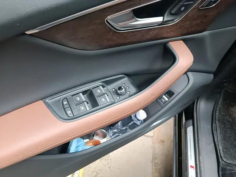Audi Q7 2022 55 TFSI quattro S line Sport — миниатюра 15